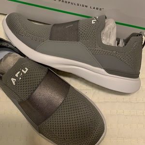 APL techloom bliss shoe BRAND NEW